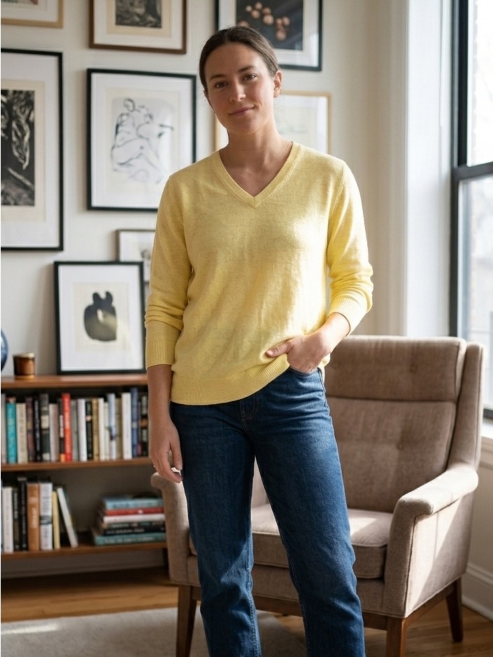 J. Crew || Woman’s yellow V neck Linen Blend Sweater size Medium